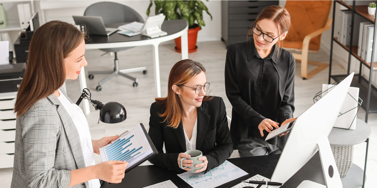 3 Mitarbeitende im Controlling-Bereich