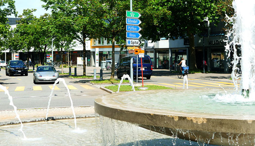 Wo liegt Uster und wo finde ich Schulen Uster?