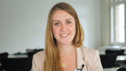 Vorschaubild des Videos «Prozesse gestalten und Führungsaufgaben übernehmen»