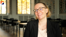 Vorschaubild des Videos «Weg als Gärtnerin / Floristin in die Filialleitung eines grossen Möbelgeschäfts»