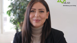 Vorschaubild des Videos «Meine NDS-Weiterbildung zur HR-Leiterin»