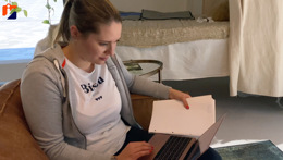 Vorschaubild des Videos «Naildesigner / Naildesignerin werden - nebenher ein zweites Standbein in Nail-Design aufbauen»