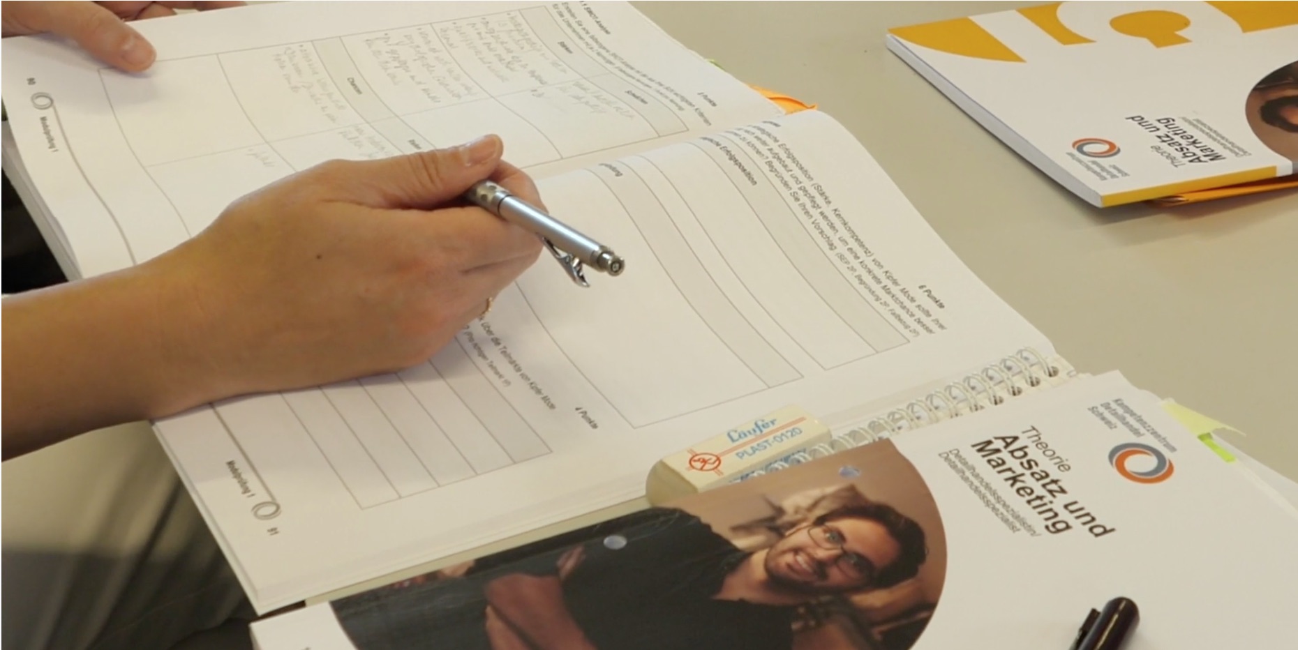 Unterlagen aus der Ausbildung Detailhandelsspezialist