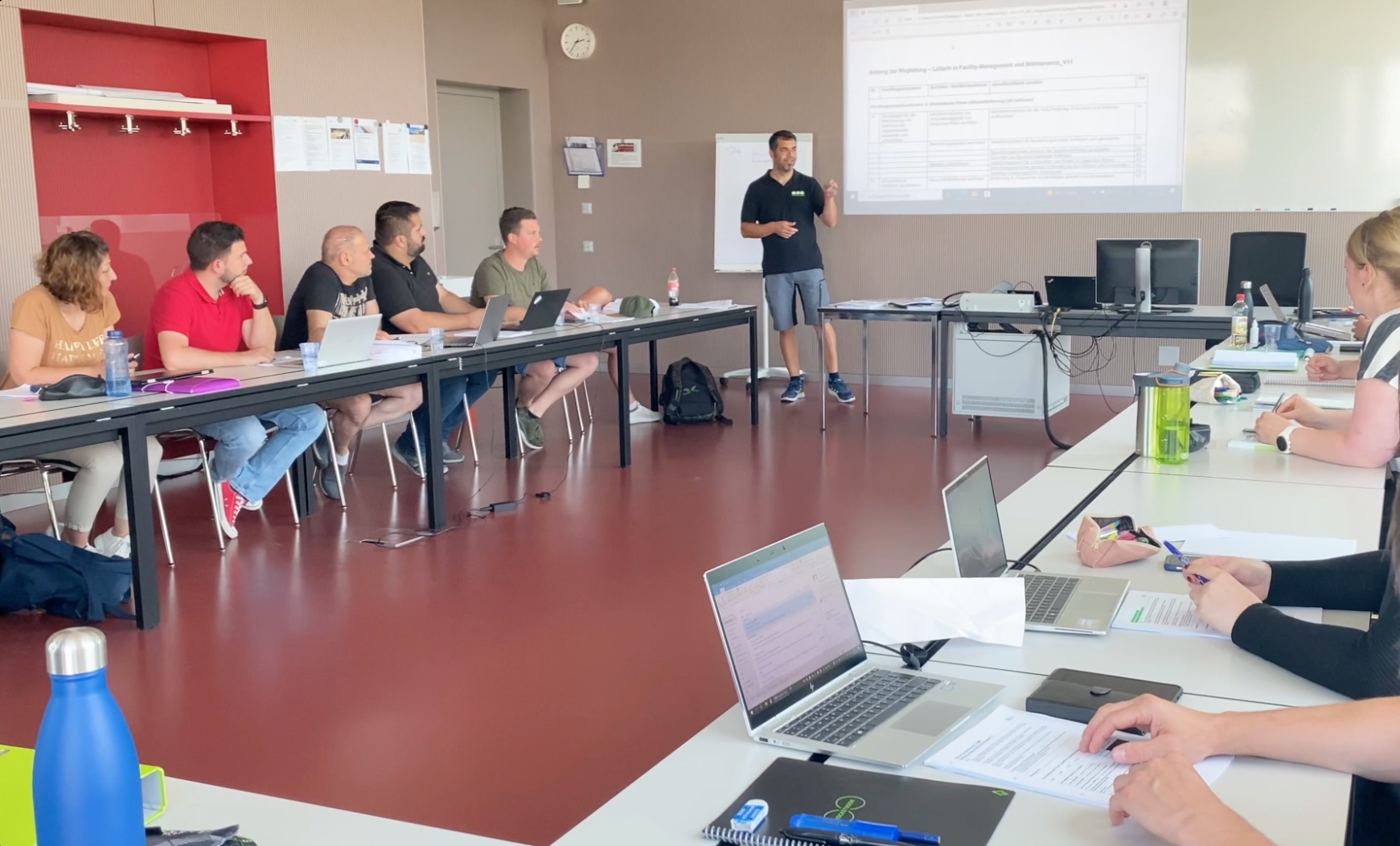 Leiter Facility Management und Maintenance