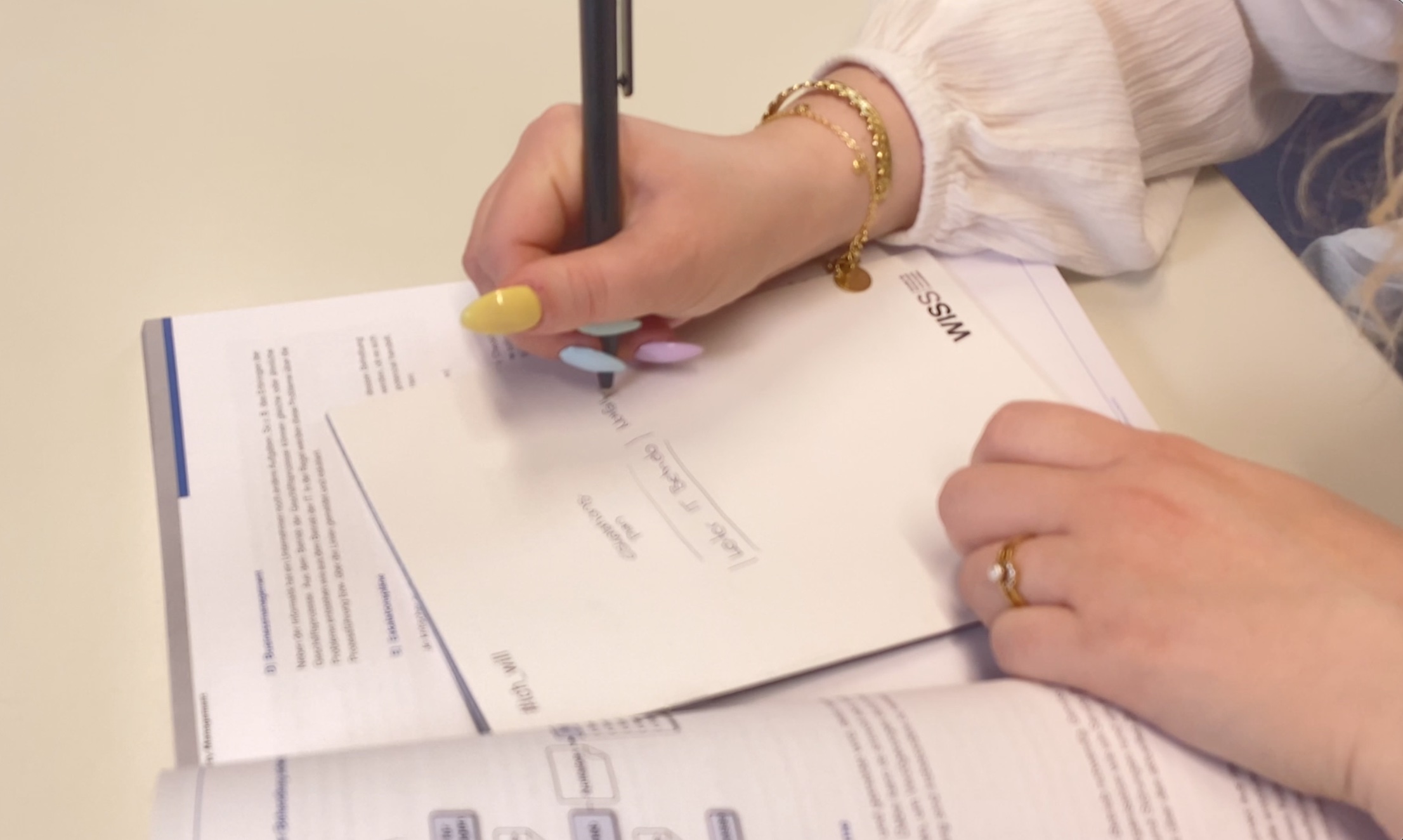 Wirtschaftsinformatiker mit eidg. Fachausweis