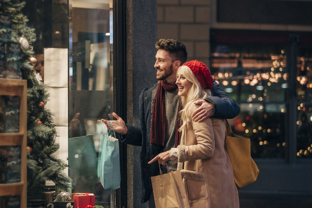 Pärchen beim Shoppen