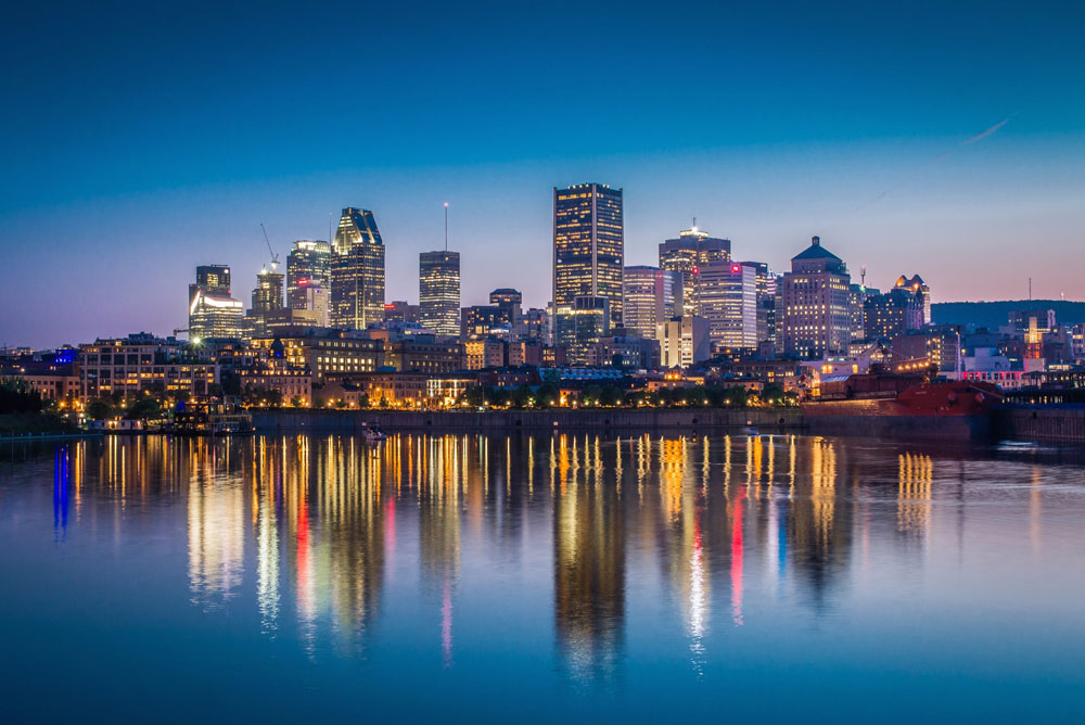 Skyline von Montreal in der Abenddämmerung