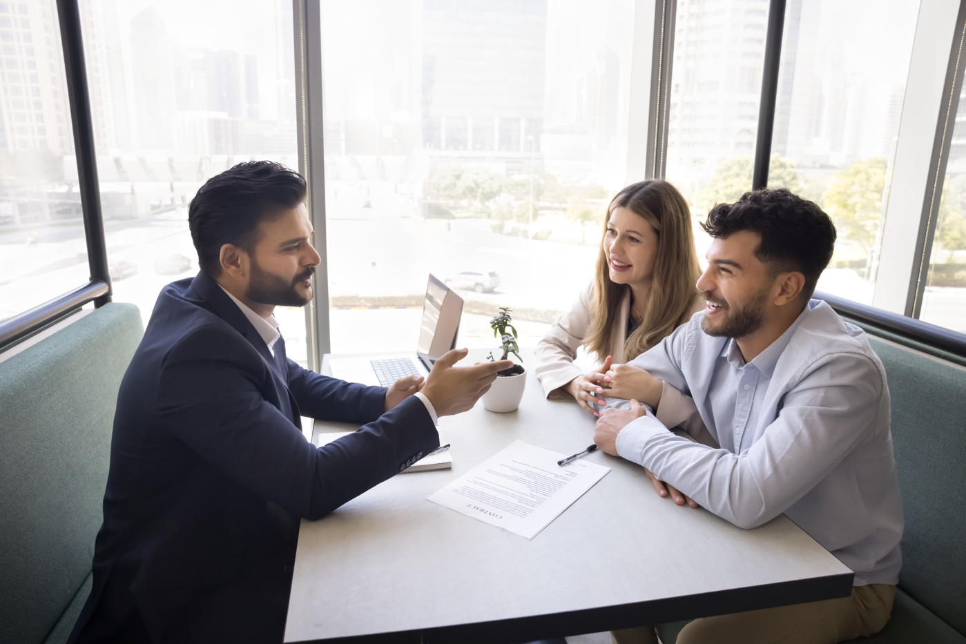 Ein Sozialversicherungsfachmann im Beratungsgespräch